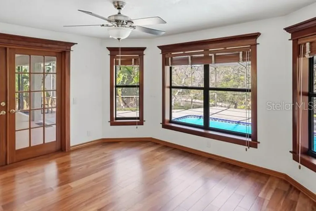1212 Weybridge Lane Dunedin FL 34698