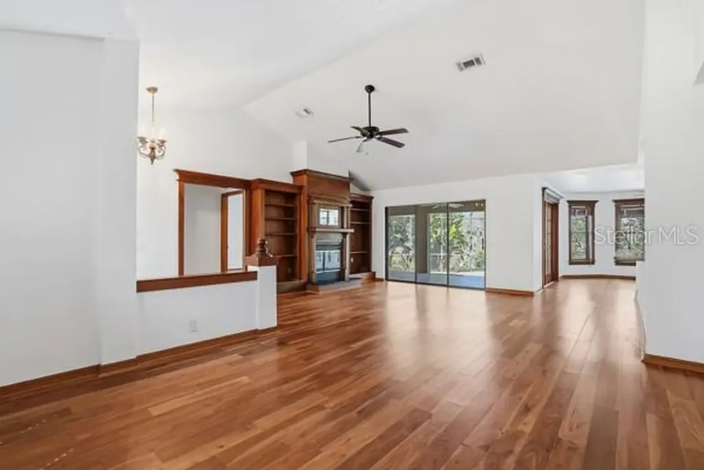 1212 Weybridge Lane Dunedin FL 34698