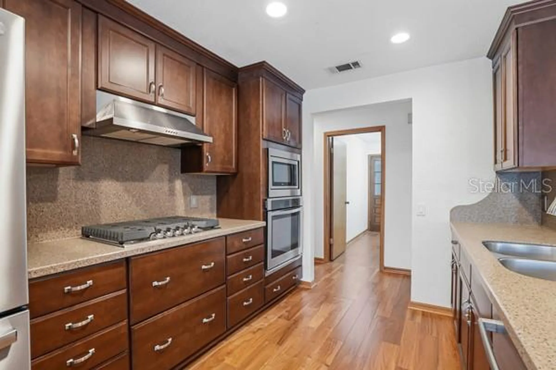 1212 Weybridge Lane Dunedin FL 34698