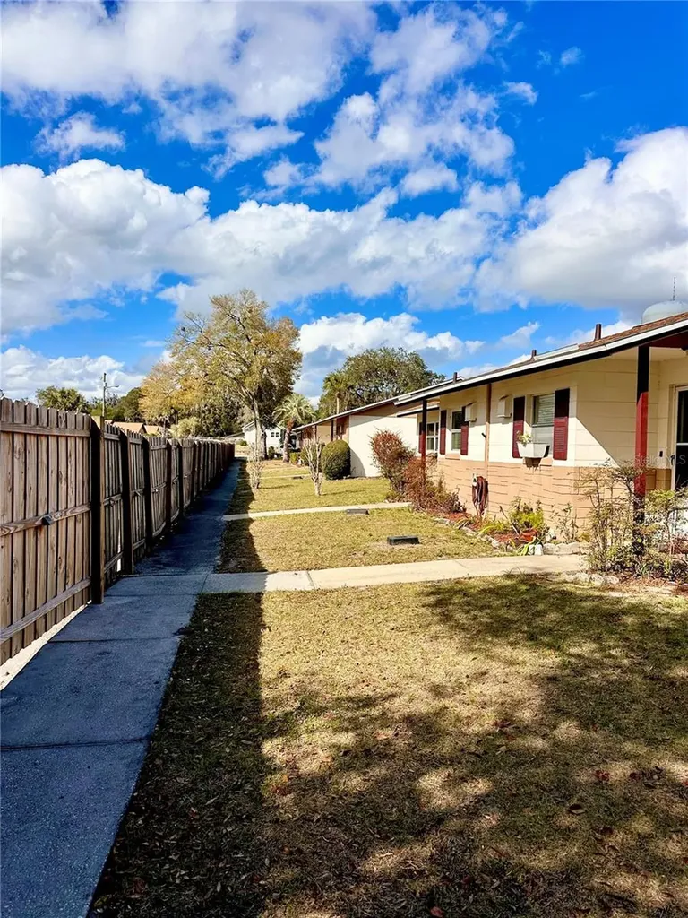 712-A E Arizona Avenue Deland FL 32724