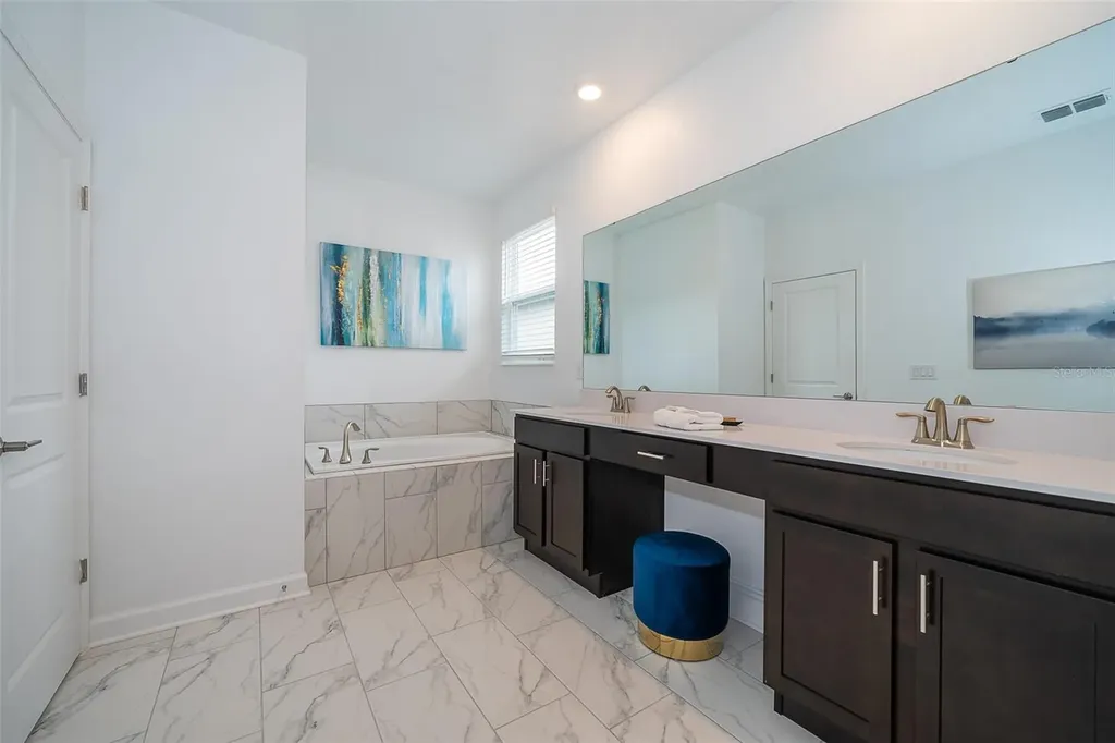 4156 Paragraph Drive Kissimmee FL 34746