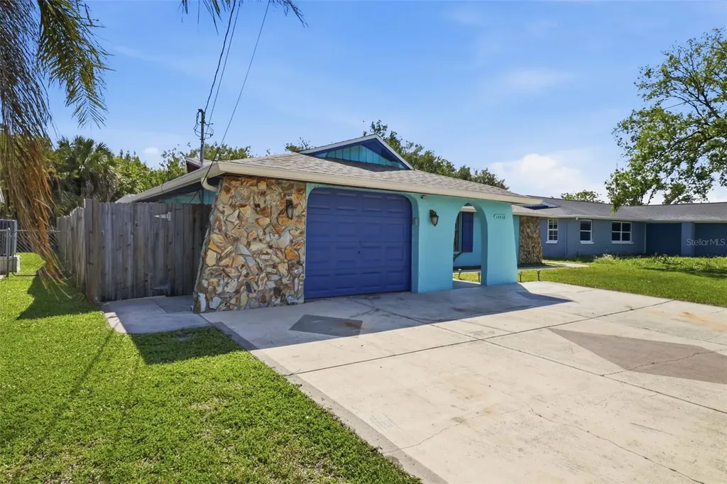 12816 1st Isle Hudson FL 34667