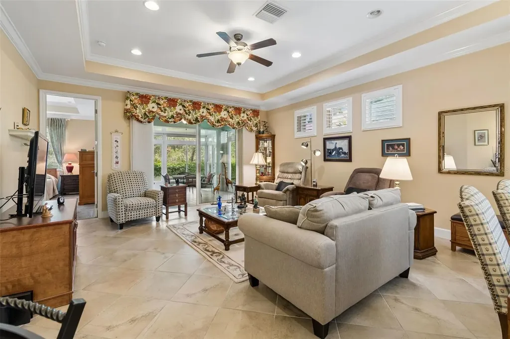 2306 Oakley Green Drive Sun City Center FL 33573
