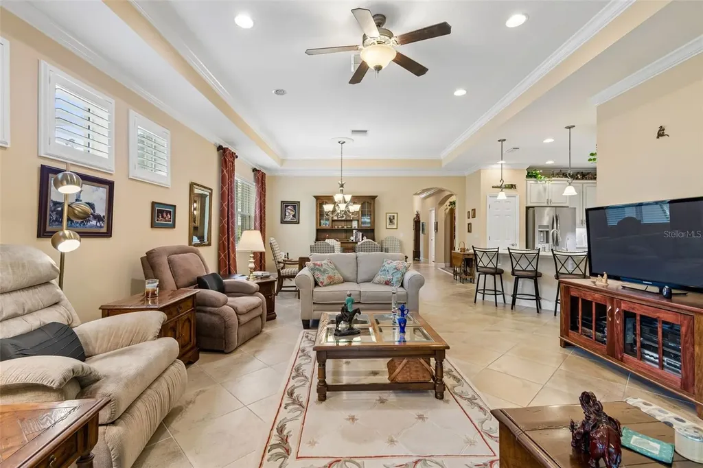 2306 Oakley Green Drive Sun City Center FL 33573