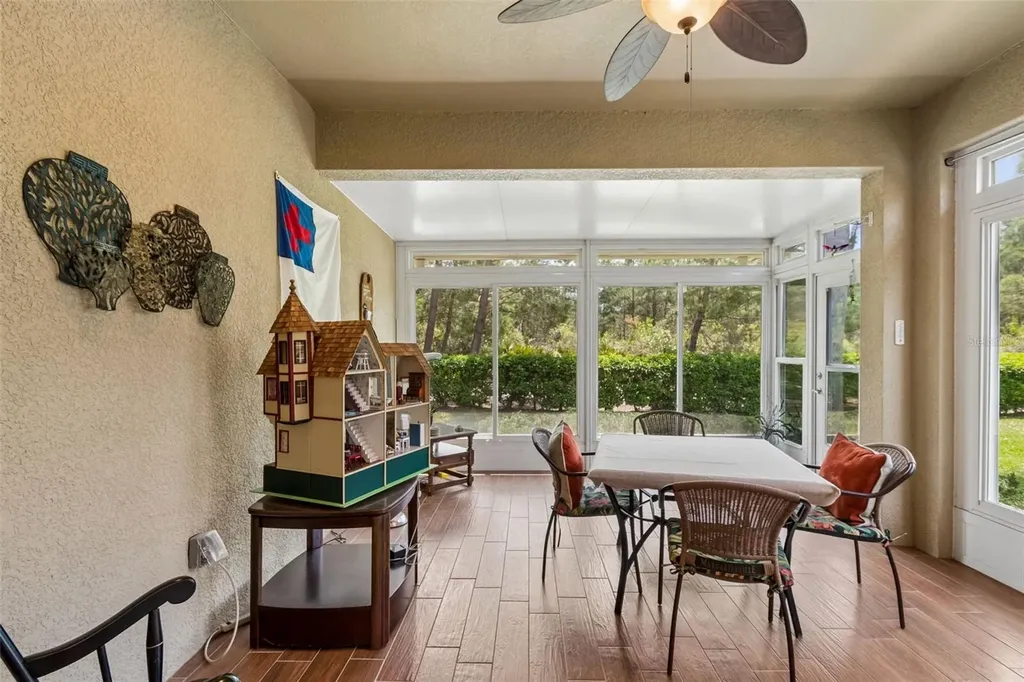 2306 Oakley Green Drive Sun City Center FL 33573