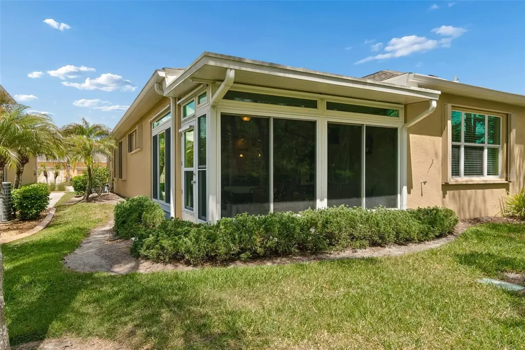 2306 Oakley Green Drive Sun City Center FL 33573