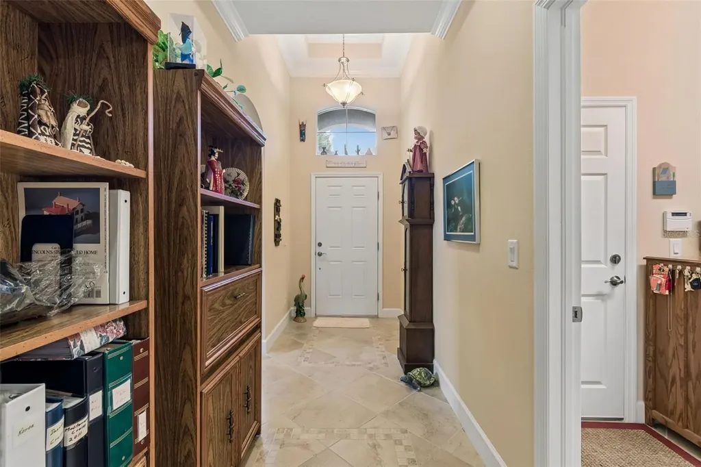 2306 Oakley Green Drive Sun City Center FL 33573