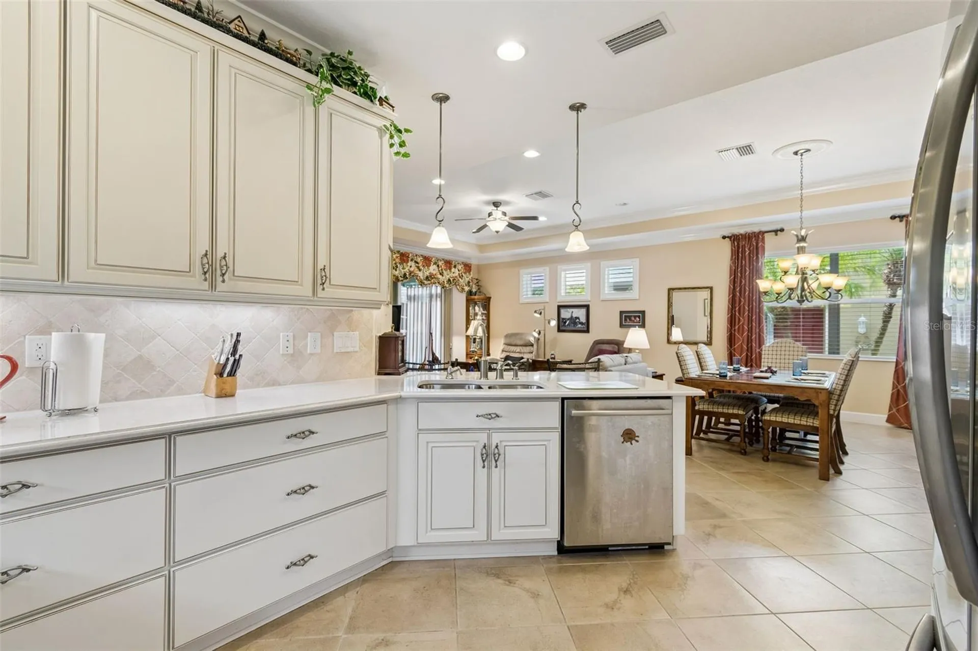 2306 Oakley Green Drive Sun City Center FL 33573