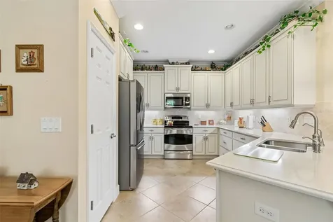 2306 Oakley Green Drive Sun City Center FL 33573