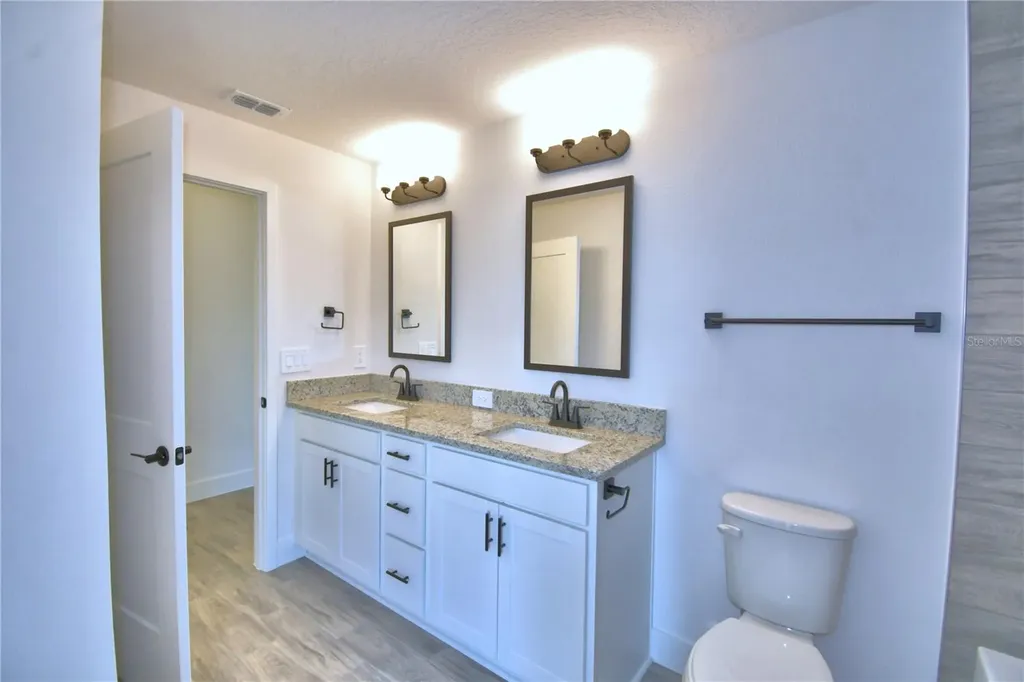 5250 Tennessee Ridge Court Auburndale FL 33823