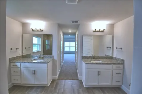 5250 Tennessee Ridge Court Auburndale FL 33823
