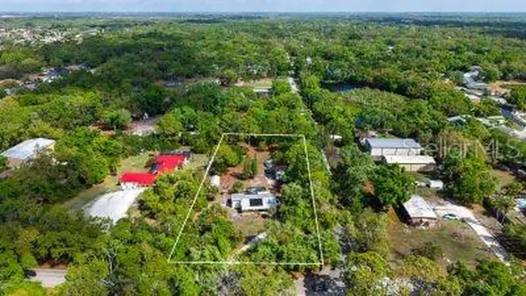 3793 Gocio Road Sarasota FL 34235