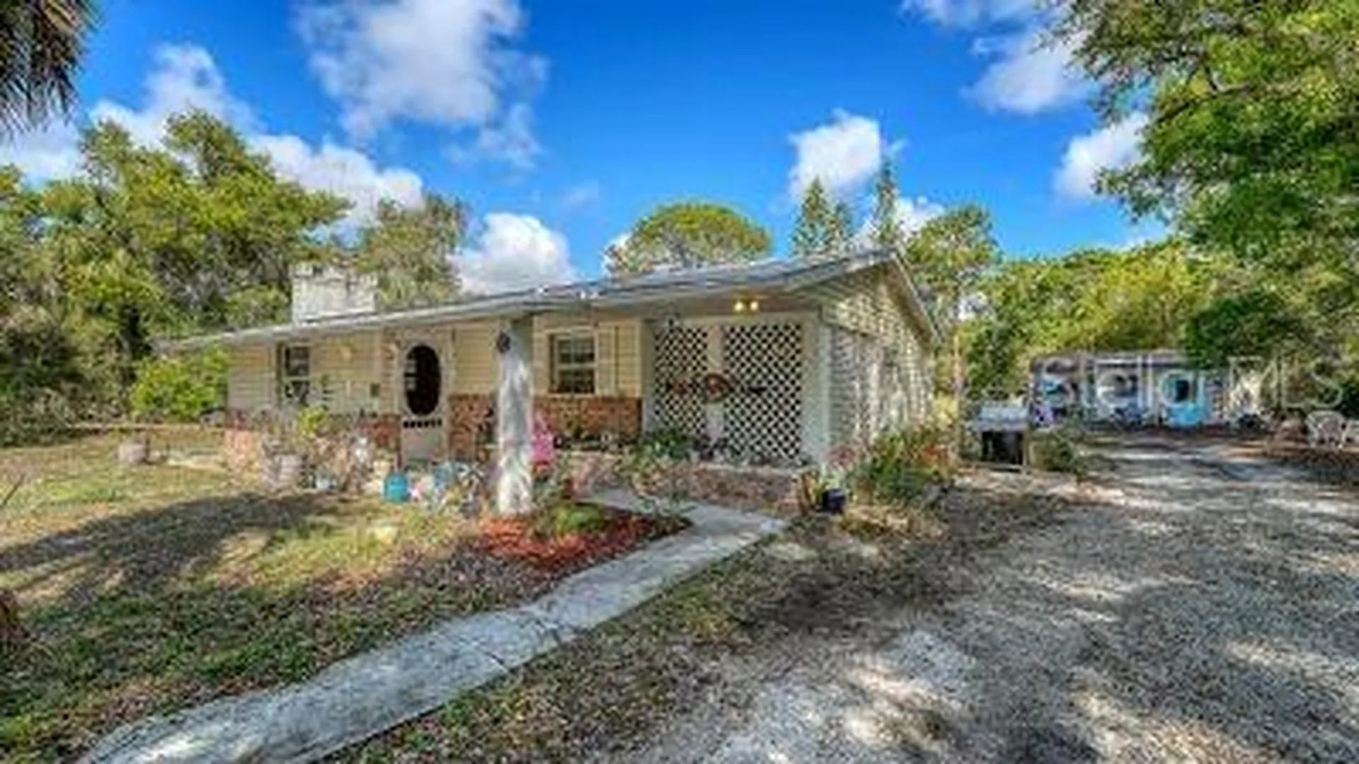 3793 Gocio Road Sarasota FL 34235