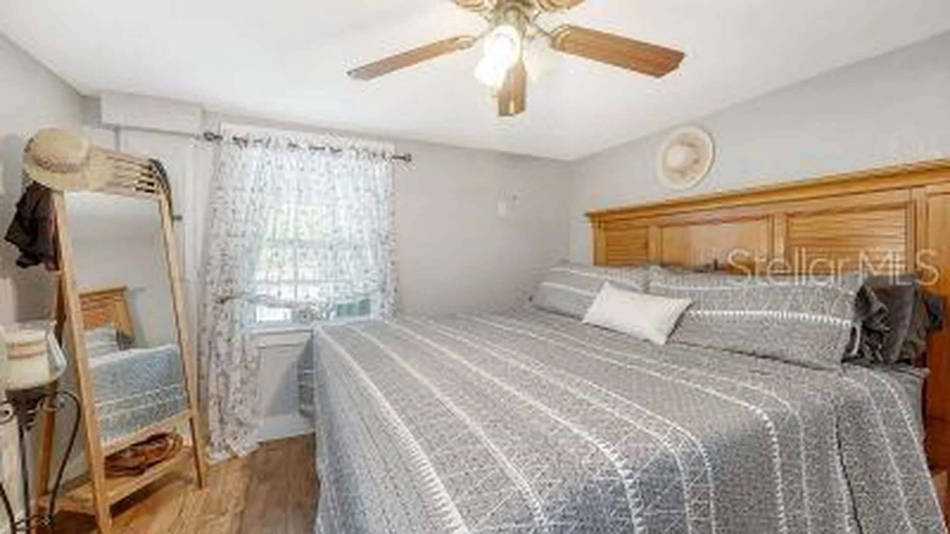 3793 Gocio Road Sarasota FL 34235