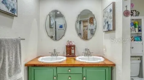 3793 Gocio Road Sarasota FL 34235