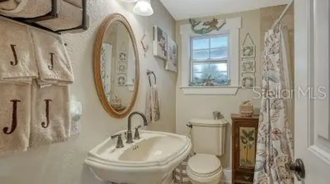 3793 Gocio Road Sarasota FL 34235