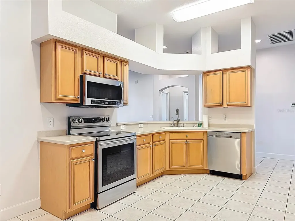 9830 White Barn Way Riverview FL 33569