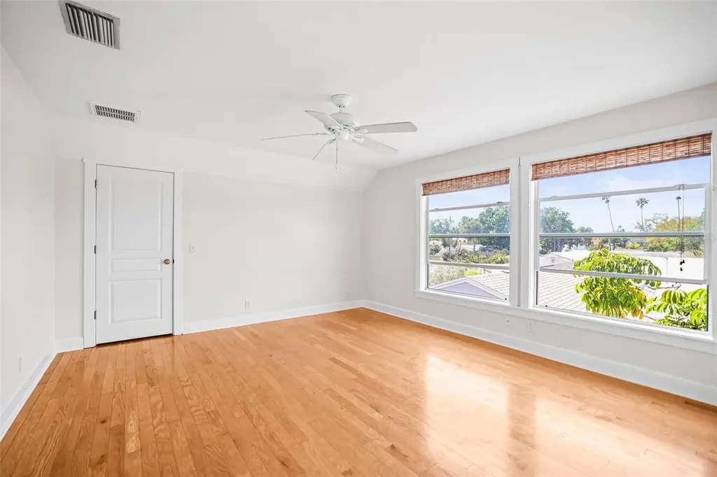1777 Bayshore Boulevard Dunedin FL 34698