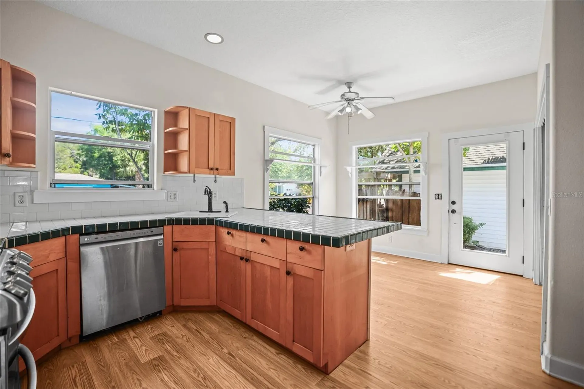 1777 Bayshore Boulevard Dunedin FL 34698