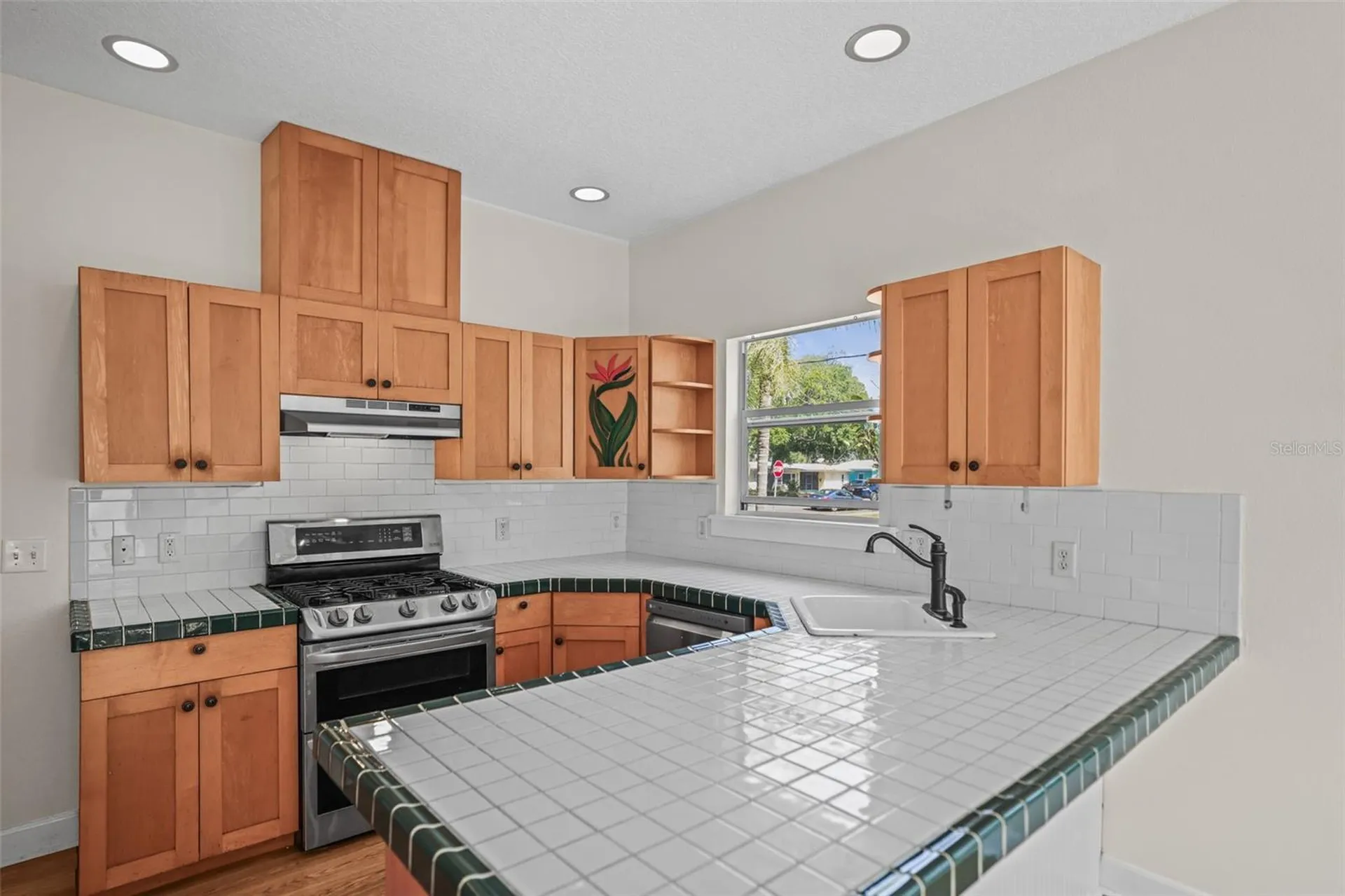 1777 Bayshore Boulevard Dunedin FL 34698