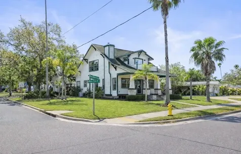 1777 Bayshore Boulevard Dunedin FL 34698