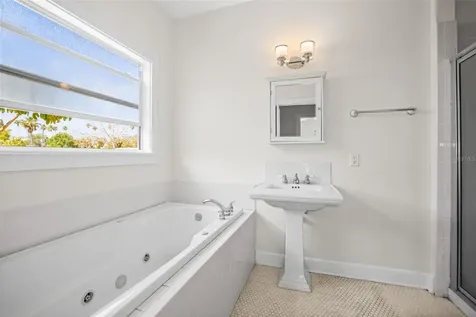 1777 Bayshore Boulevard Dunedin FL 34698