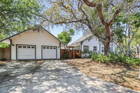 1777 Bayshore Boulevard Dunedin FL 34698