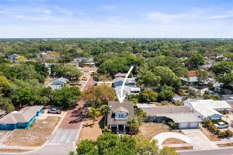 1777 Bayshore Boulevard Dunedin FL 34698