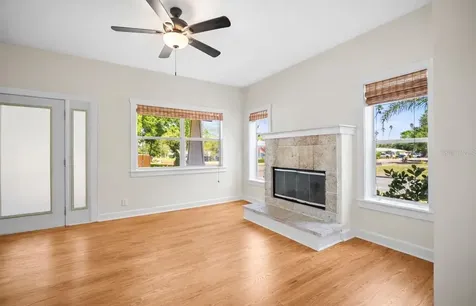 1777 Bayshore Boulevard Dunedin FL 34698