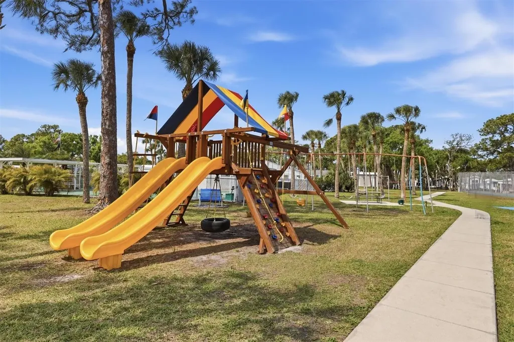 1674 University Parkway Sarasota FL 34243