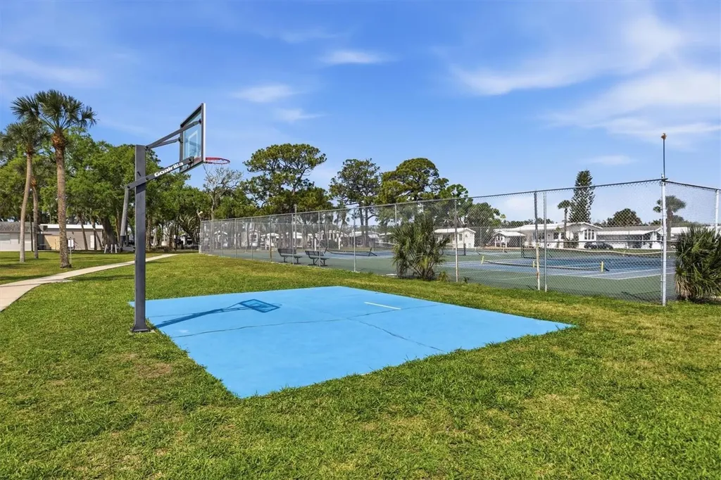 1674 University Parkway Sarasota FL 34243