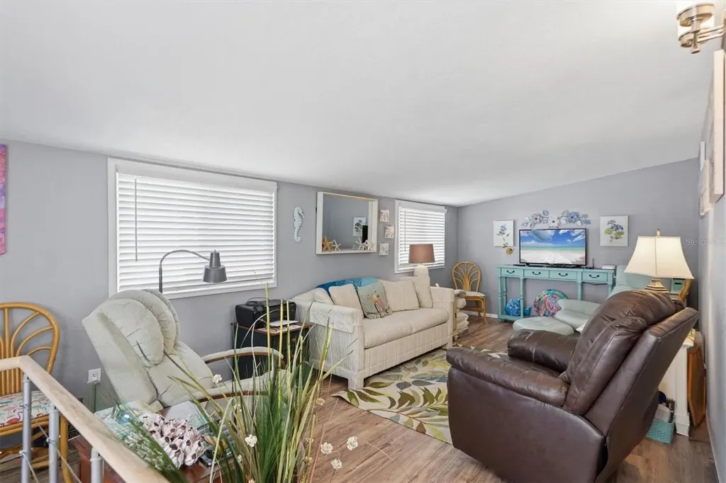 1674 University Parkway Sarasota FL 34243