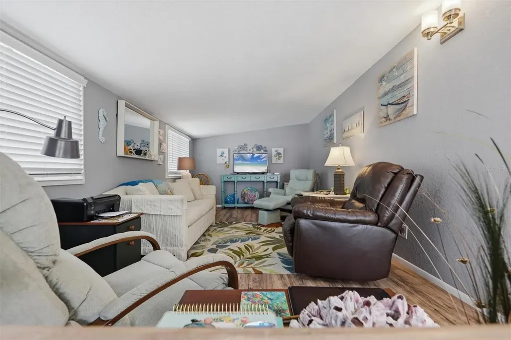 1674 University Parkway Sarasota FL 34243