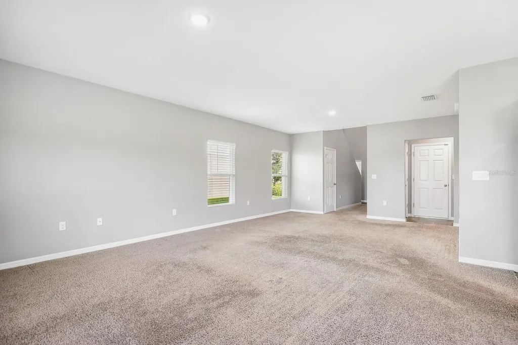14649 Brumby Ridge Avenue Lithia FL 33547