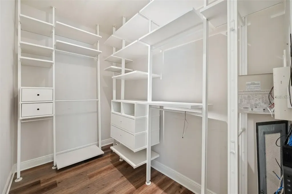 5117 Longspur Court Lithia FL 33547