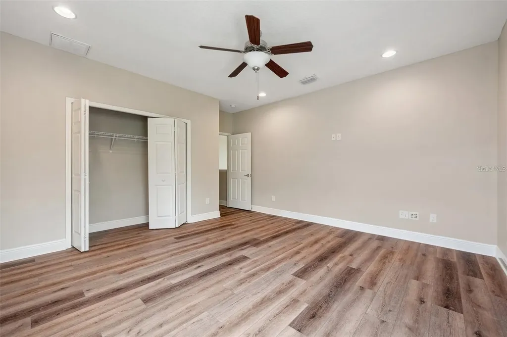 5117 Longspur Court Lithia FL 33547