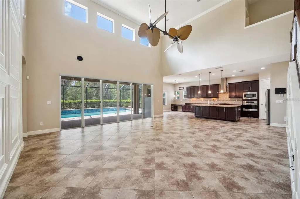 5117 Longspur Court Lithia FL 33547