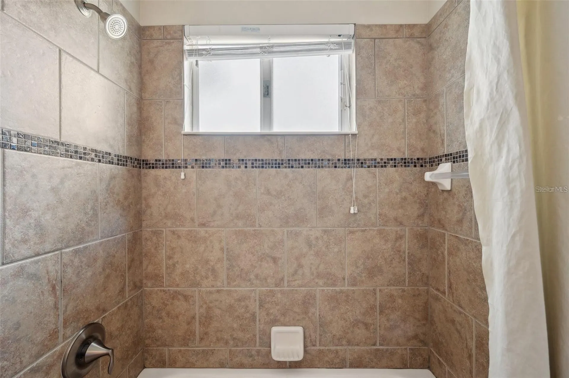 5117 Longspur Court Lithia FL 33547