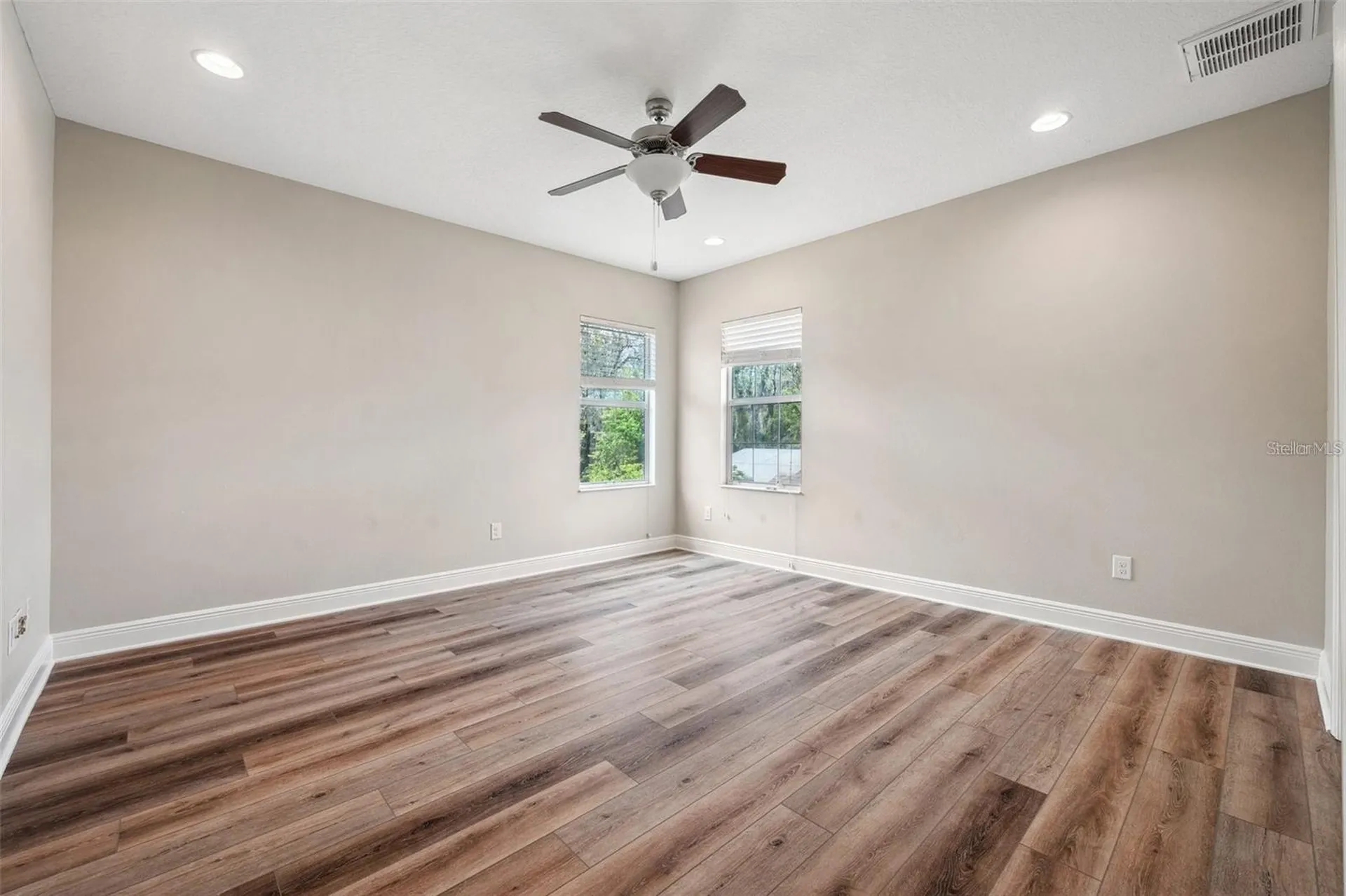5117 Longspur Court Lithia FL 33547