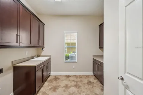 5117 Longspur Court Lithia FL 33547