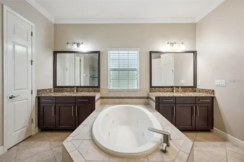 5117 Longspur Court Lithia FL 33547
