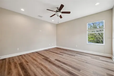 5117 Longspur Court Lithia FL 33547