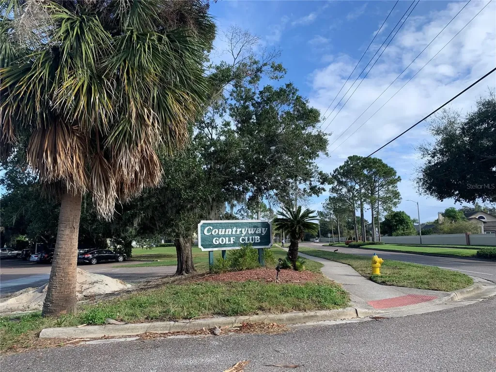 8718 Imperial Court Tampa FL 33635