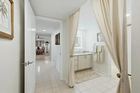 1955 Gulf Of Mexico Drive Longboat Key FL 34228
