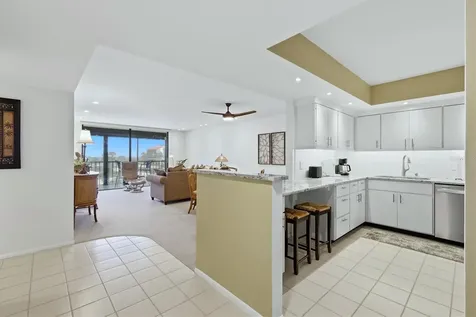 1955 Gulf Of Mexico Drive Longboat Key FL 34228