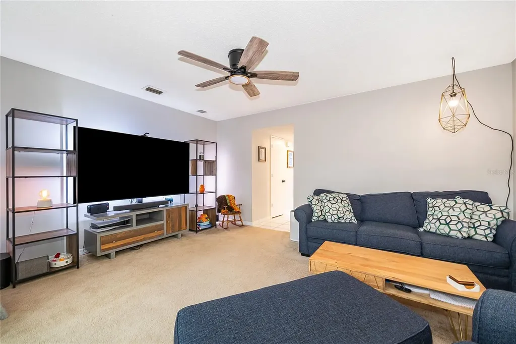 1073 Love Lane Apopka FL 32703