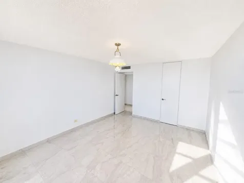 Villas Del Mar Este Ph Av. Isla Verde Carolina PR 00979