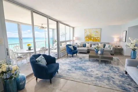 Villas Del Mar Este Ph Avenue Isla Verde Carolina PR 00979