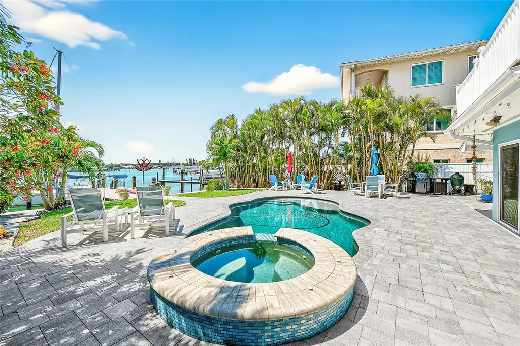 441 Harbor Drive S Indian Rocks Beach FL 33785
