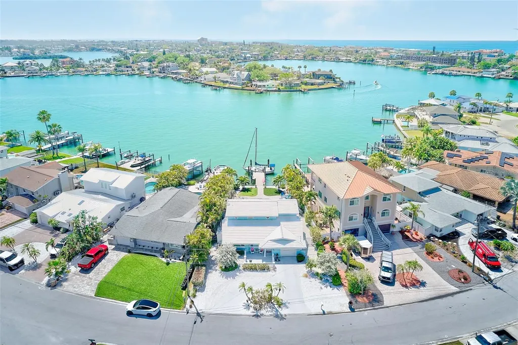 441 Harbor Drive S Indian Rocks Beach FL 33785